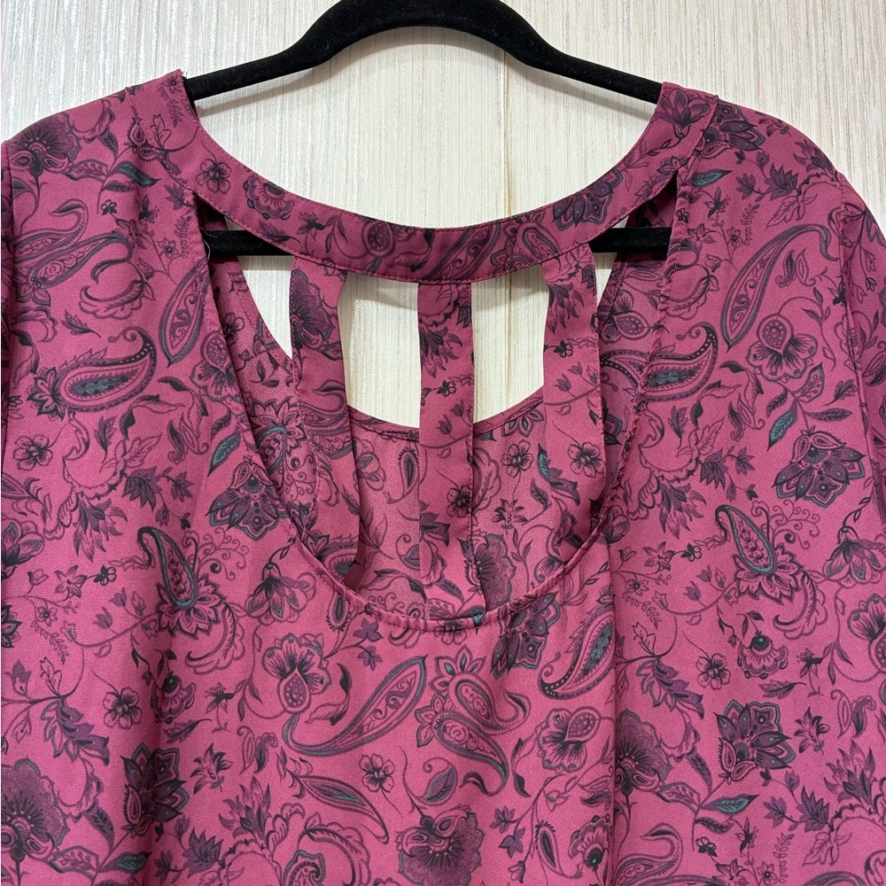 Torrid Plus Size 2 Blouse‎ Bundle (2X/2XL) - Flowy, Floral & Paisley Print Tops - Picture 7 of 14